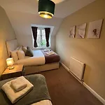 Dandelion - A Gorgeous Family Holiday home