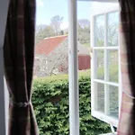Dandelion - A Gorgeous Family * Snainton